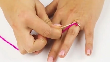 Como remover o anel preso no dedo?