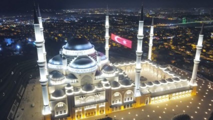 Os preparativos finais foram concluídos na Mesquita de Çamlıca! O primeiro adhan será lido quinta-feira