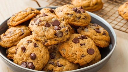 Como fazer biscoitos práticos com pedaços de chocolate?