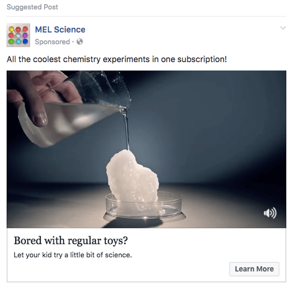 Este anúncio da MEL Science no Facebook usa clipes de um vídeo do YouTube.