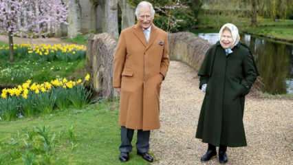 Na casa que o Príncipe Harry abandonou, Rainha II. Elizabeth e Príncipe Charles postaram