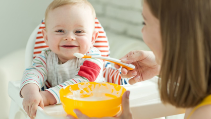 Receitas fáceis de comida para bebê para bebês em casa! 