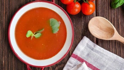 Como fazer sopa de tomate assado?