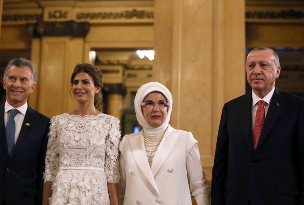 Primeira Dama Erdoğan recebida na Cúpula do G20 na Argentina