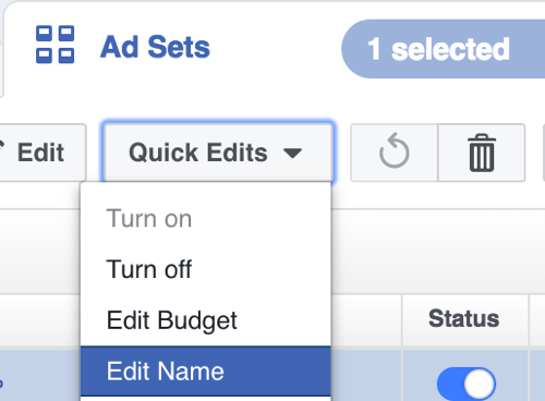 No Facebook Power Editor, selecione Edit Name no menu suspenso Quick Edits.